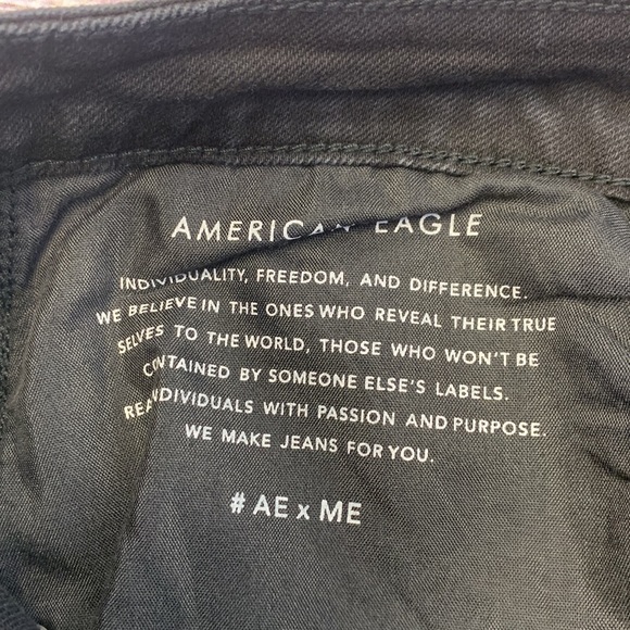 AEO Black Distressed Straight Leg Jeans • Sz 24 • NWT! - Picture 9 of 13